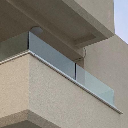 Tony'S Boutique Apartment Larnaca Esterno foto